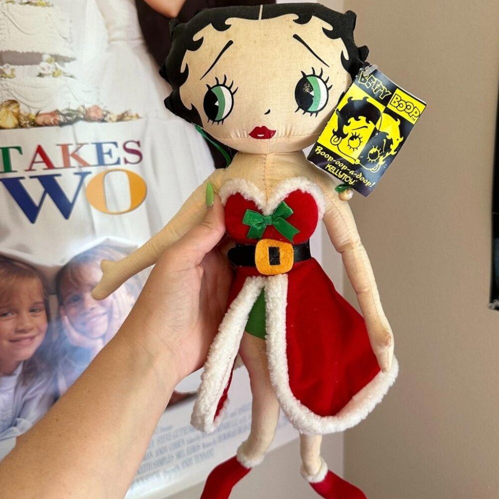 SANTA BETTY BOOP PLUSH‎